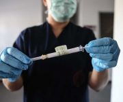 Úc ký hợp đồng phân phối hàng chục triệu liều vắc-xin COVID-19 trên khắp đất nước