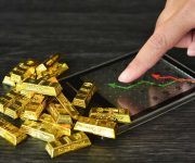 Giới phân tích rối bời trước cú bứt tốc kỳ lạ của thị trường vàng
