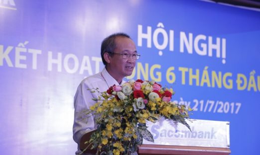 Ông Dương Công Minh quyết thưởng nóng 1 tháng lương và nâng lương cho hơn 17.000 nhân sự Sacombank ngay từ tháng 7