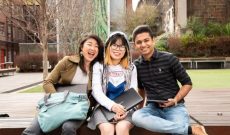 Australia nâng mức phí thị thực cho sinh viên quốc tế