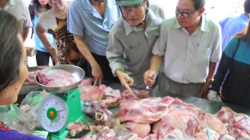 Đồng Nai đề nghị TPHCM tiêu thụ “giúp” 10.000 con heo/ngày