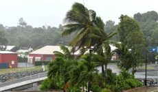 Siêu bão nhiệt đới Debbie tấn công bang Queensland