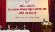 Thủ tướng dự Hội nghị UBTƯ MTTQ Việt Nam lần thứ 8