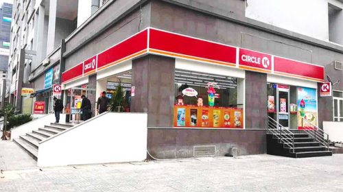 Nhờ sự xuất hiện của CircleK, Shop&Go, FamilyMart, Aeon,…và các DN bán lẻ nội địa, tín dụng tiêu dùng Việt Nam đang phát triển mạnh mẽ