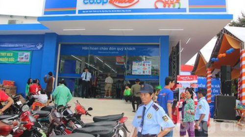 Trong khi 7-Eleven, Circle K… mải mê tranh giành ở kênh bán lẻ hiện đại thì Saigon Co.op vừa “đi một nước cờ” đầy khôn ngoan
