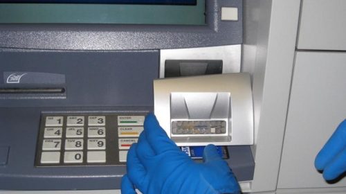 Cảnh giác với “skimming”, thủ đoạn cướp tiền tại ATM đang nở rộ ở Úc