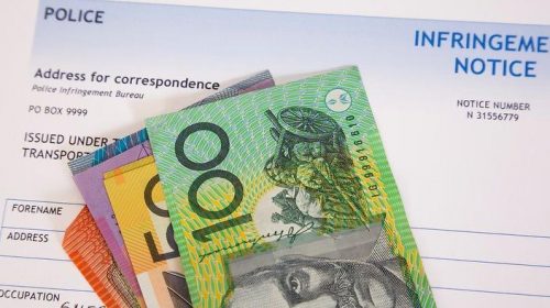 Làm thế nào để xin lời khuyên pháp lý miễn phí khi bị phạt tiền tại Úc?