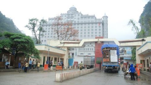 Đề xuất cho phép xe du lịch Trung Quốc tự lái vào Lạng Sơn
