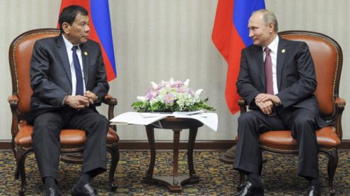 Tổng thống Duterte gặp “thần tượng” Putin