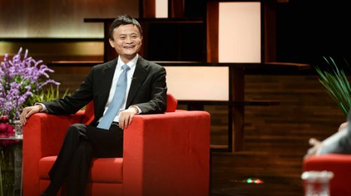 Jack Ma: ’25 tuổi, cứ sai lầm thoải mái! Trên 40 thì đừng nhảy lung tung nữa!’