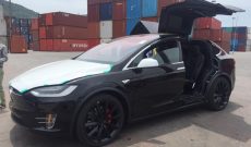 Tesla Model X P100D đầu tiên cập bến Việt Nam