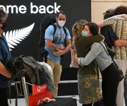 New Zealand tạm dừng “bong bóng đi lại” với Australia vì lo ngại Covid-19