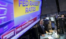 Fed đang sai lầm khi tăng lãi suất?