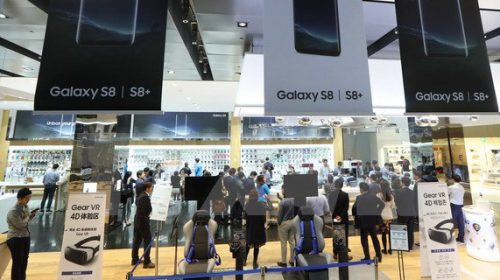 Samsung giành lại ngôi vương về điện thoại thông minh từ tay Apple