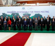 Đại diện thương mại Mỹ mang chính sách “Nước Mỹ trước tiên” đến Hà Nội